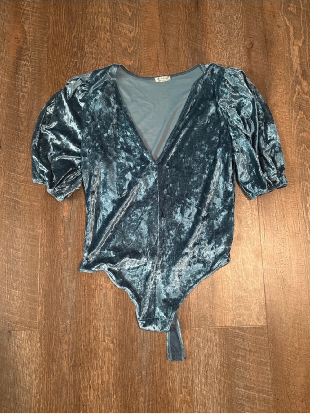Free People Crushed Velvet Puff-Sleeve V-Neck Bodysuit - Teal Blue